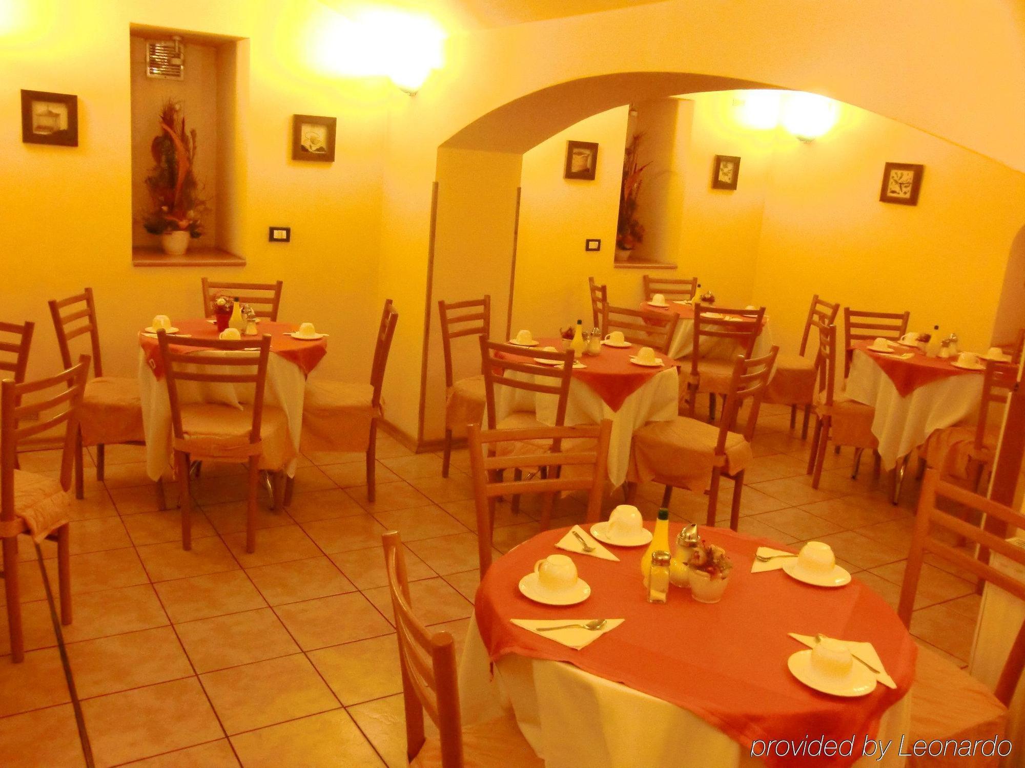 Central Hotel Tiepolo Prag Dış mekan fotoğraf